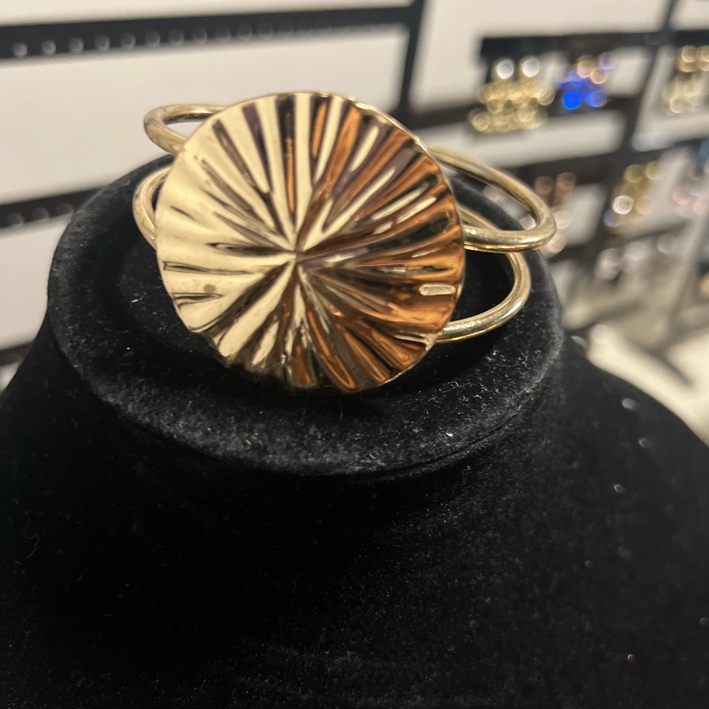 Bangle - Picture 2 of 2